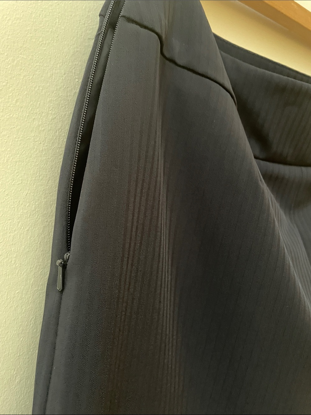 Anne Klein Classic Navy A-Line Skirt - Picture 5 of 7